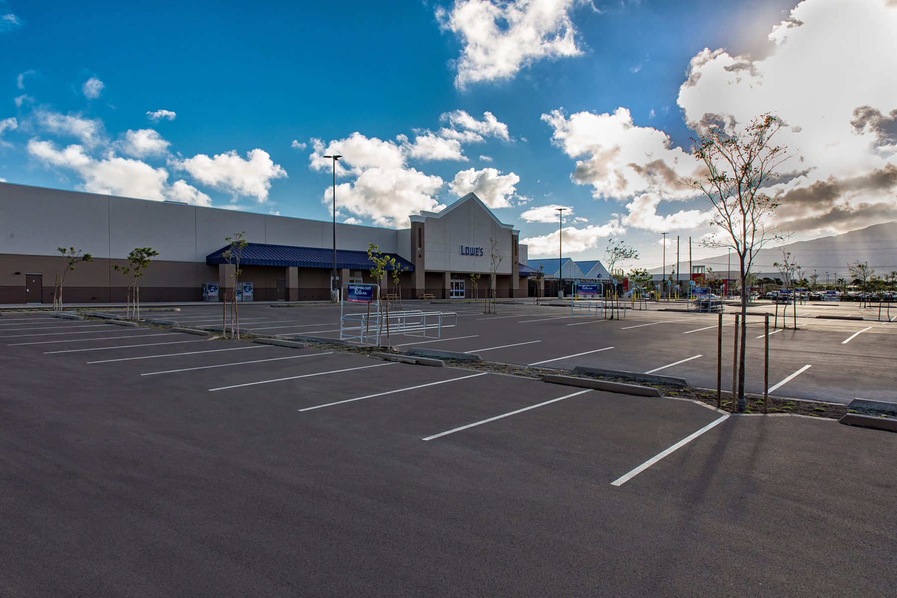 Lowes Maui : Home improvement · retail company. - pic-lard