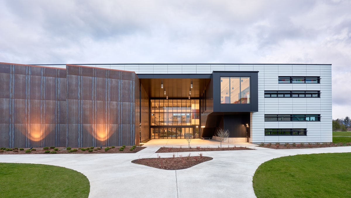 Camas Discovery High School Robinson Construction Co.